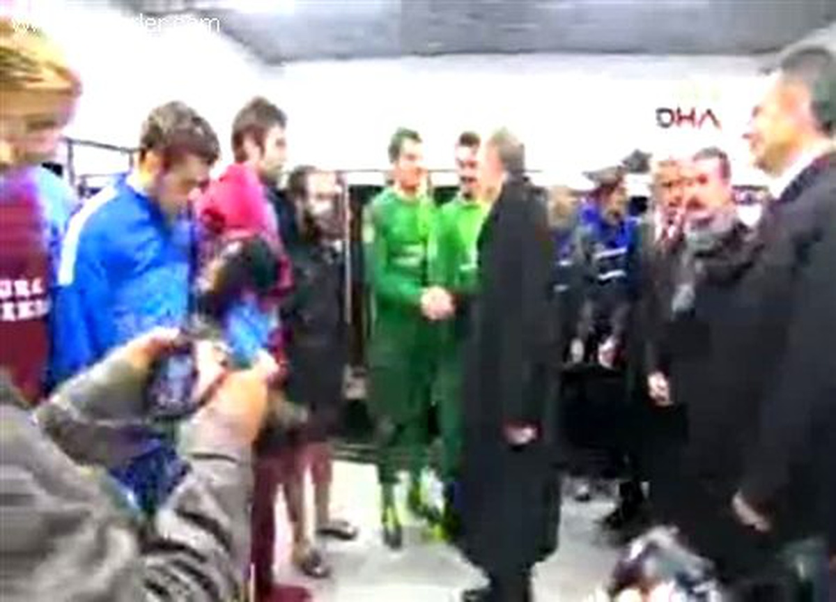Başbakan Erdoğan, Trabzonsporlu Futbolcuları Tebrik Etti