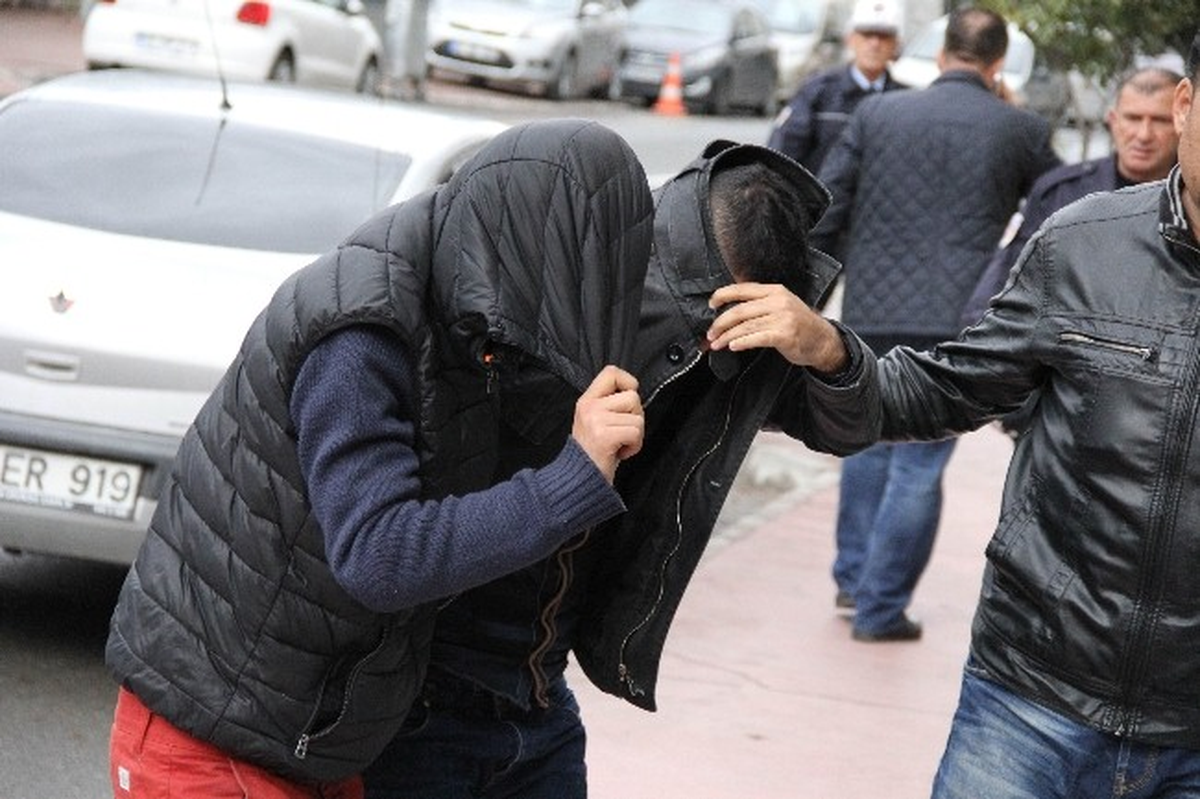 Bimer İhbarıyla Yakalanan Soyguncular Adliyeye Sevk Edildi