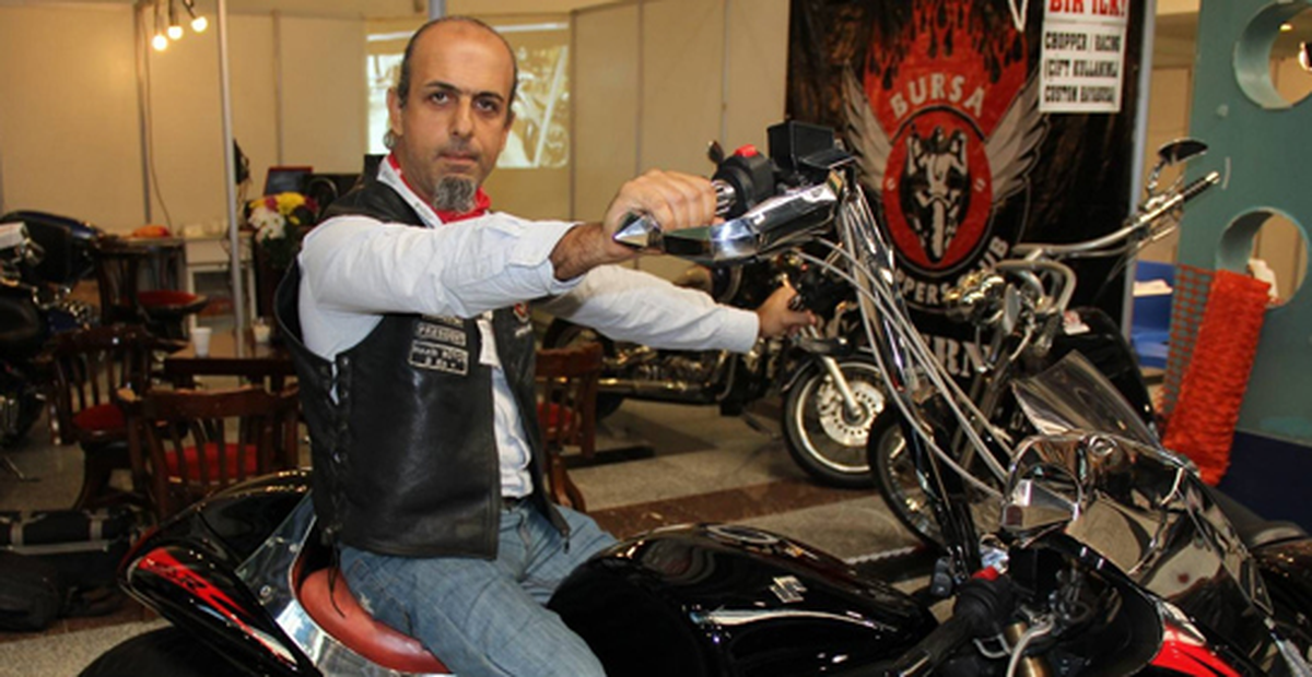 Çift Direksiyonlu Motosikletiyle Dünyada Bir İlke İmza Attı