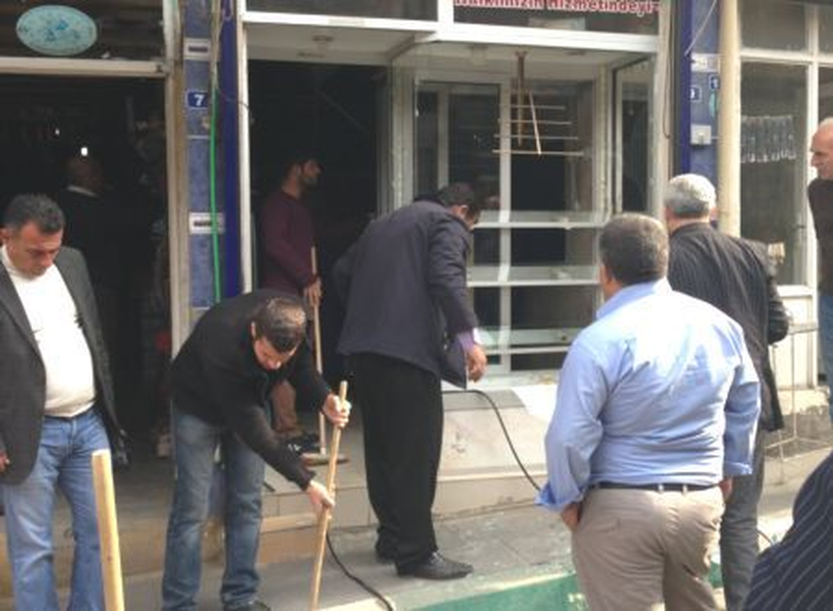 Derik\'te Kuyumcuda Tüp Patladı: 1 Yaralı
