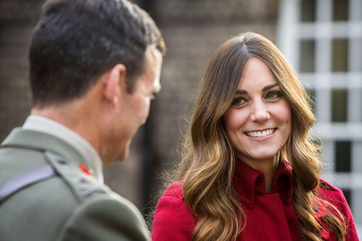 Kate Middleton\'ın Saç Diplerindeki Beyazlar Görüntülendi