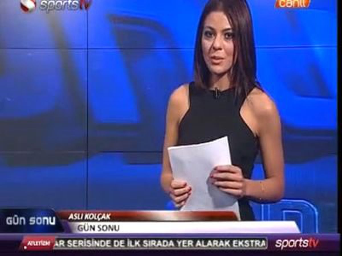 Spiker Aslı Kolçak Tekleyince Alay Konusu Oldu