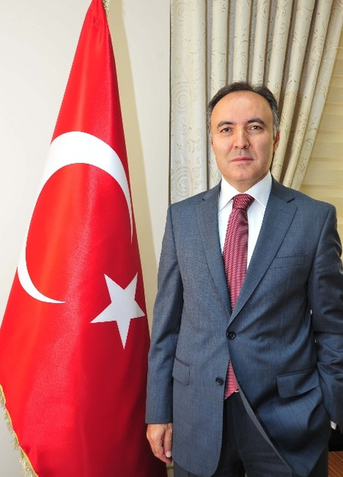 Vali Ahmet Altıparmak: "Atatürk\'ü, Ölümünün 75. Yılında Rahmetle, Minnetle ve Şükranla Anıyoruz"