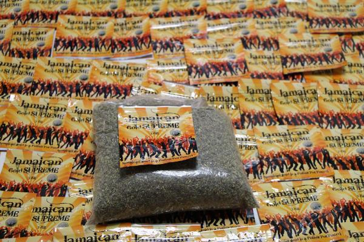 Beykoz\'da Araç Modifiye Dükkanında Uyuşturucu Ele Geçirildi