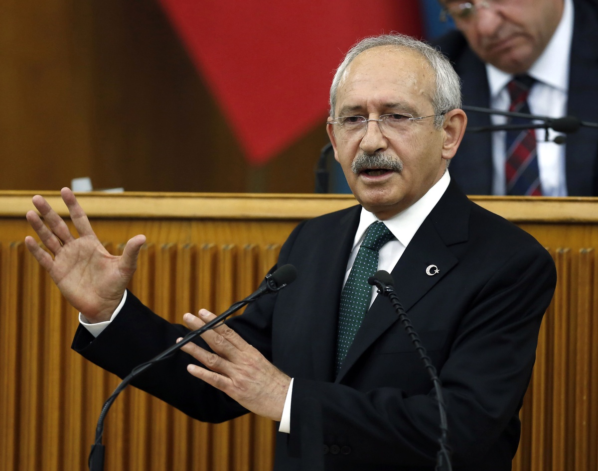 Kılıçdaroğlu: Savaş Ay\'ın Vefatından Büyük Bir Üzüntü Duydum