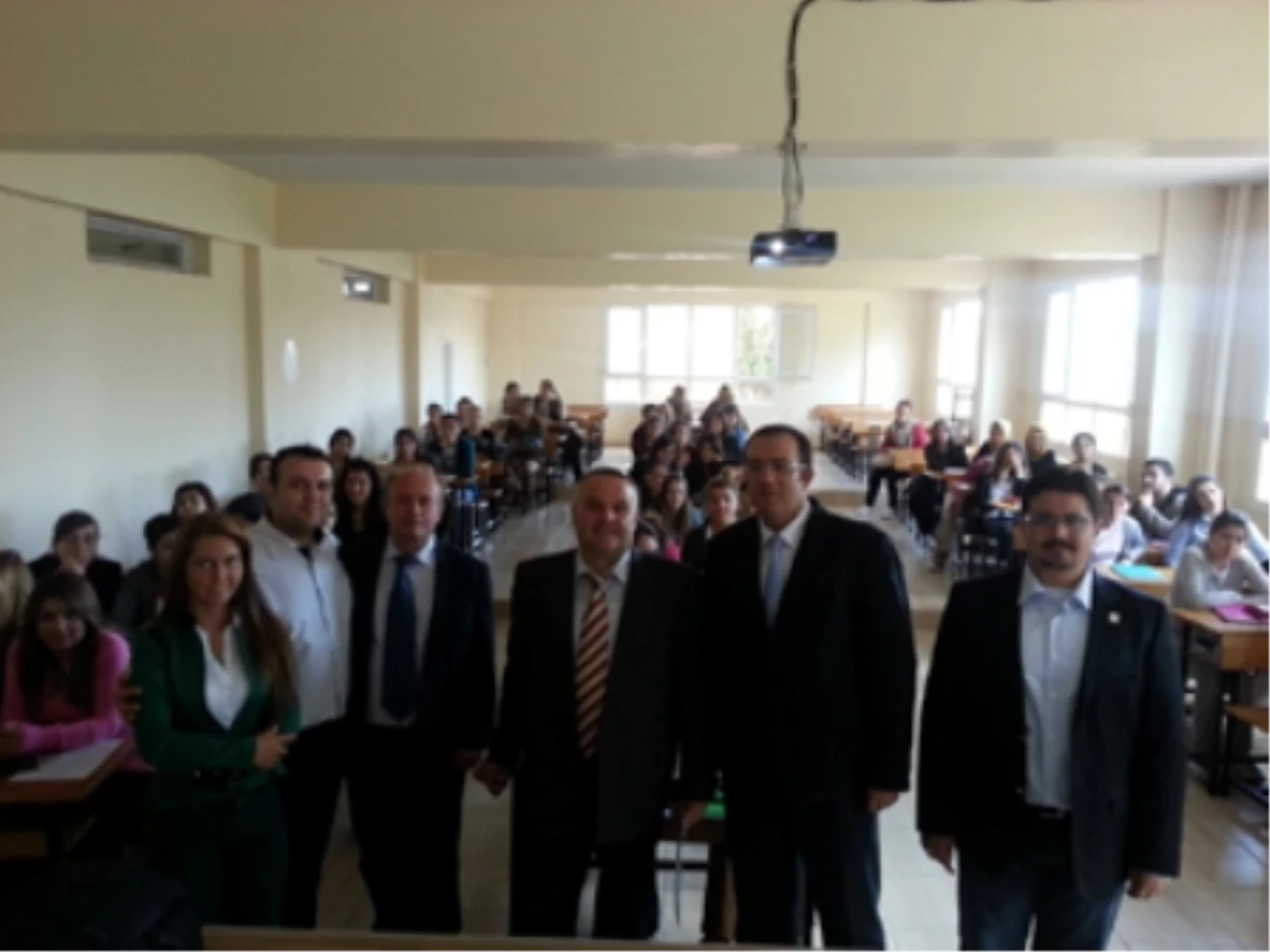 Romanyalı Öğretim Üyeleri, Ahmetli MYO\'da Ders Verdi