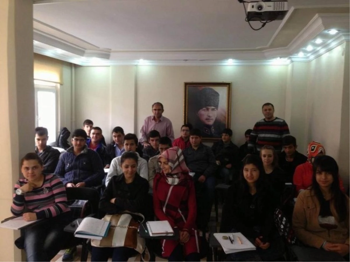 Türk Metal Sendikası\'ndan Üye Çocuklarına Üniversiteye Hazırlık Kursu