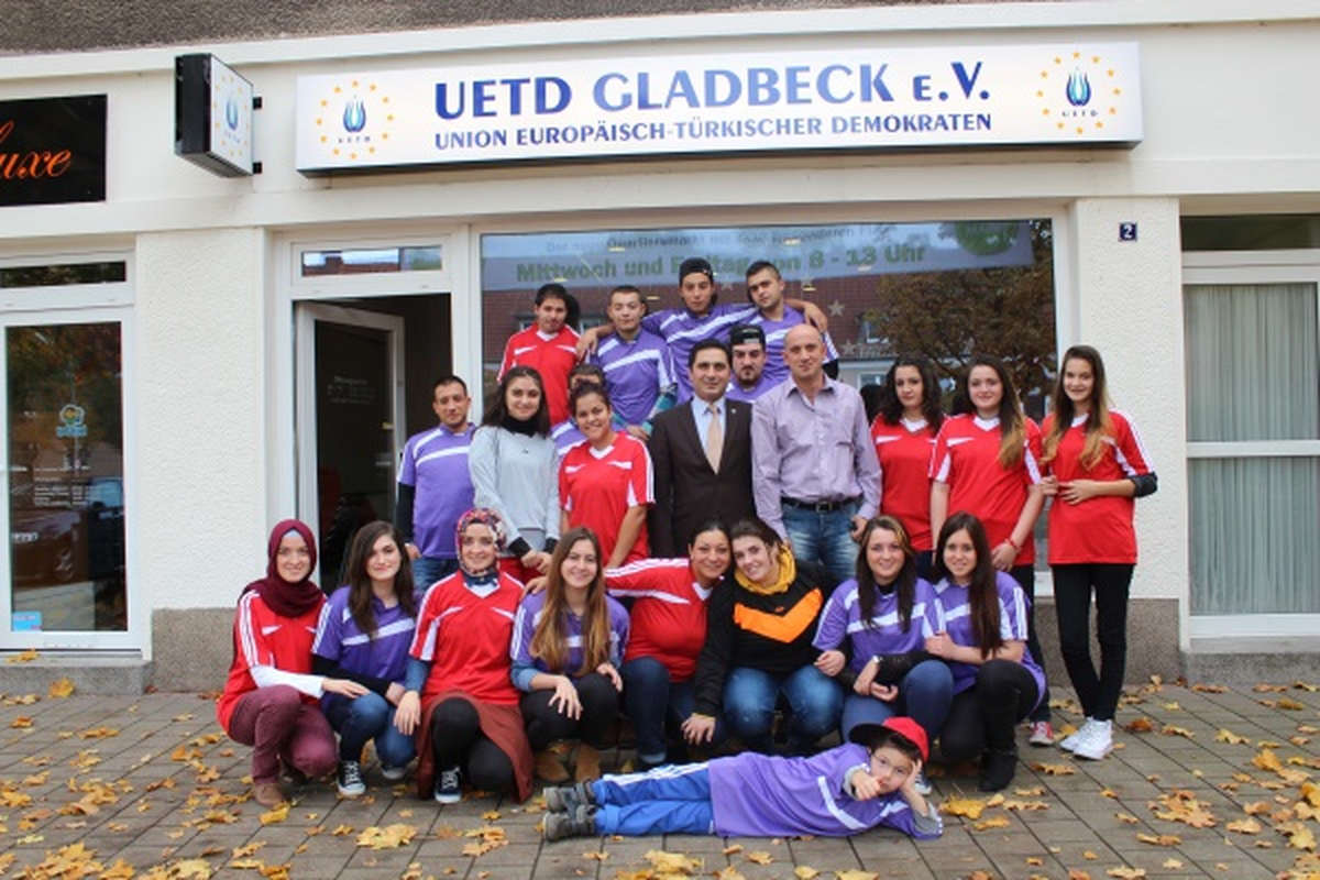 UETD Gladbeck\'te Açılış Heyecanı Sardı