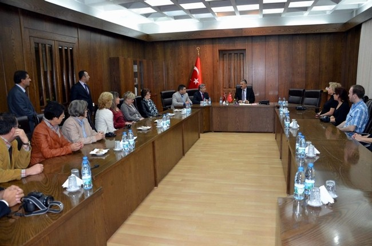 Vali Erol Ayyıldız Avrupalı Kütüphanecileri Kabul Etti