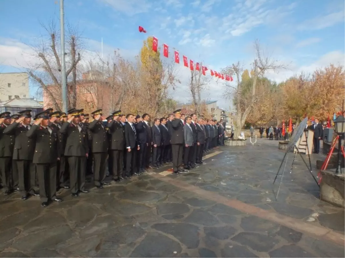 10 Kasım Atatürk\'ü Anma Törenleri