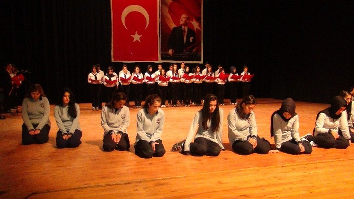 Atatürk Ölümünün 75. Yıl Dönümünde Batman\'da Anıldı