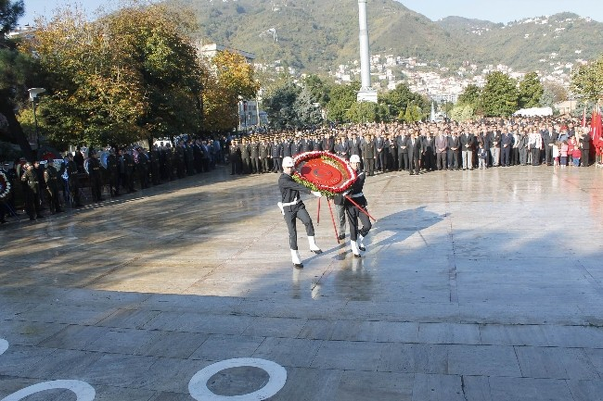 Atatürk, Ölümünün 75. Yılında Ordu\'da Anıldı
