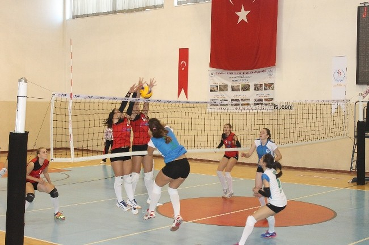 Çiftlikköy Belediyespor: 2 Bahçelievler Belediyesi: 3