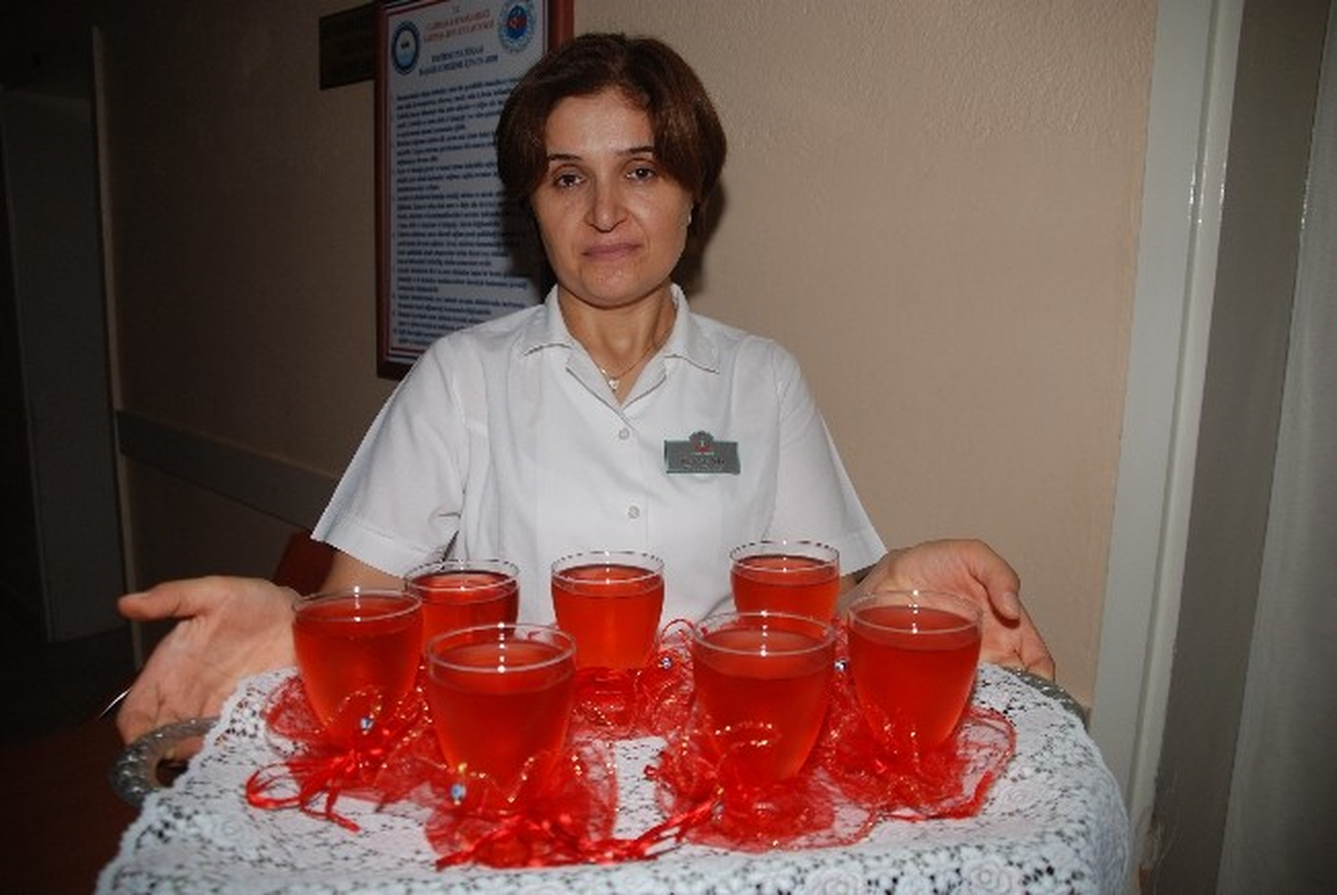 Doğum Yapan Kadınlara Lohusa Şerbeti