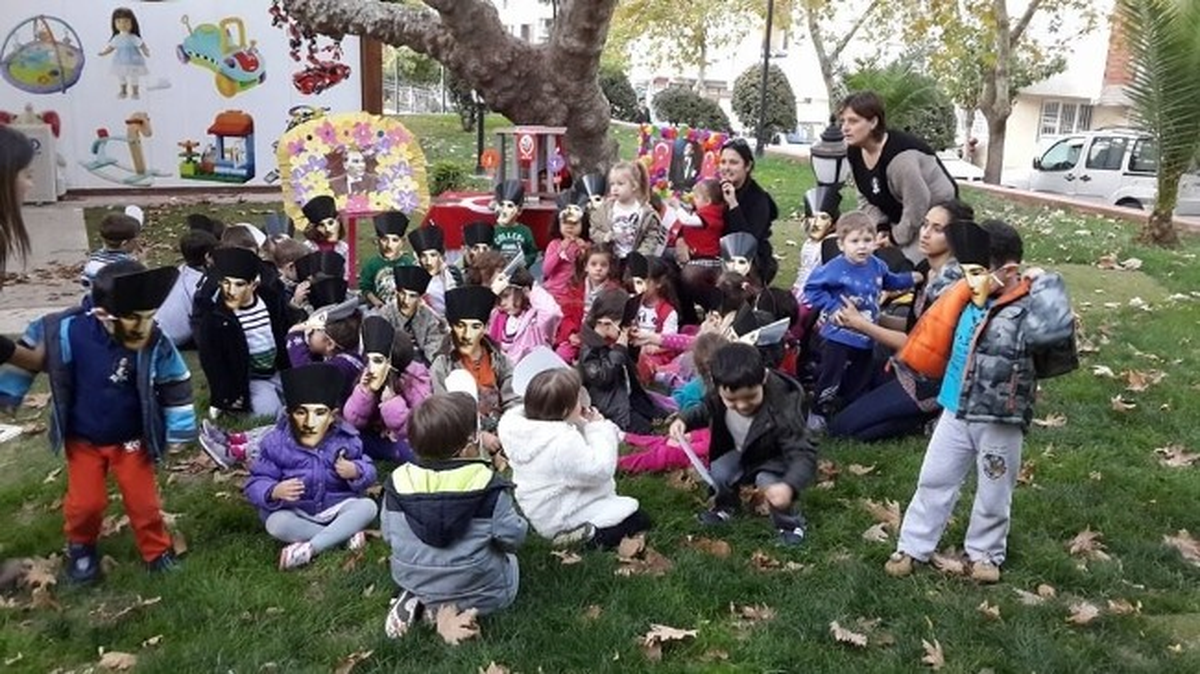 Minikler Atatürk\'ü Andı