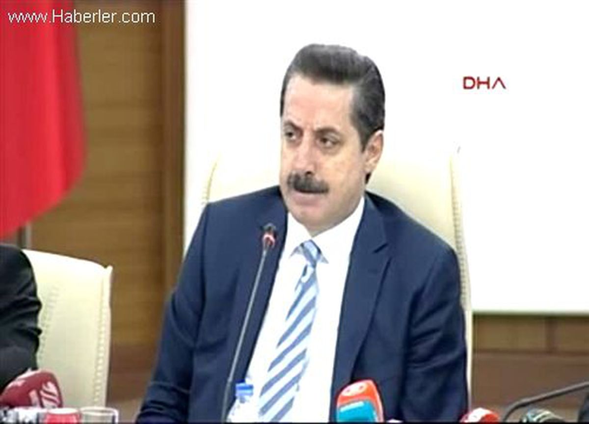 2faruk Çelik : \'Kalksın\' Diyen Yok, Uygulamada Sıkıntı Var