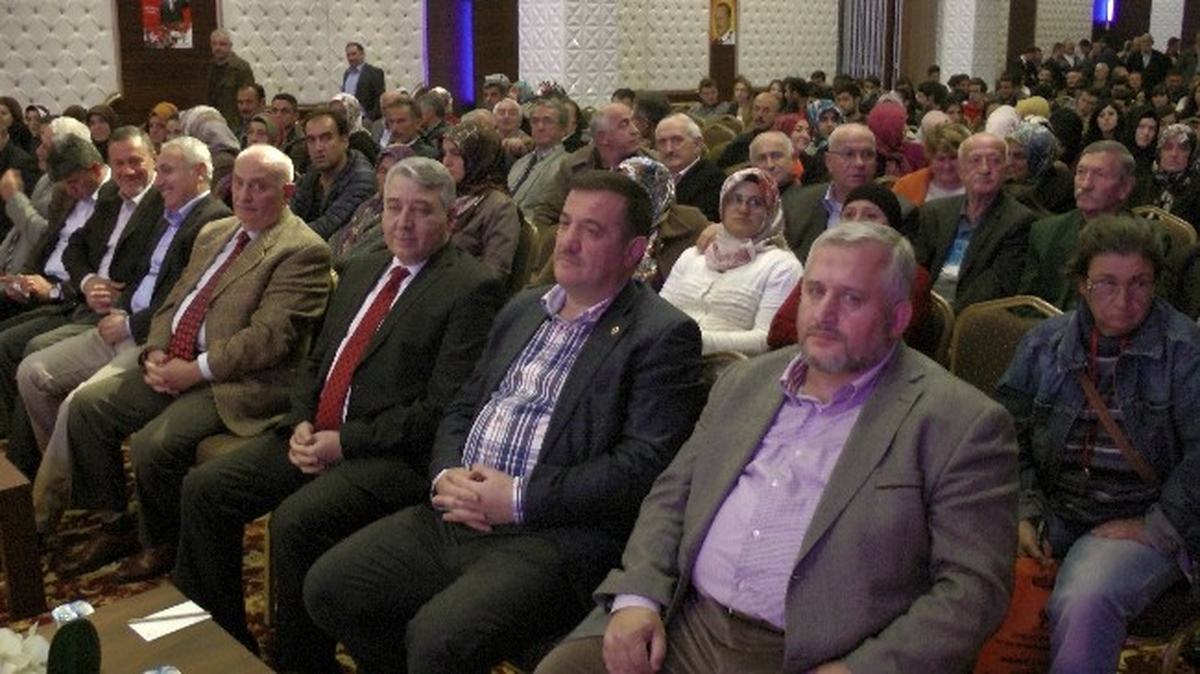 Akçakoca\'da AK Parti Aday Adayı Tanıtım Toplantısı Şölen Havasında Yapıldı