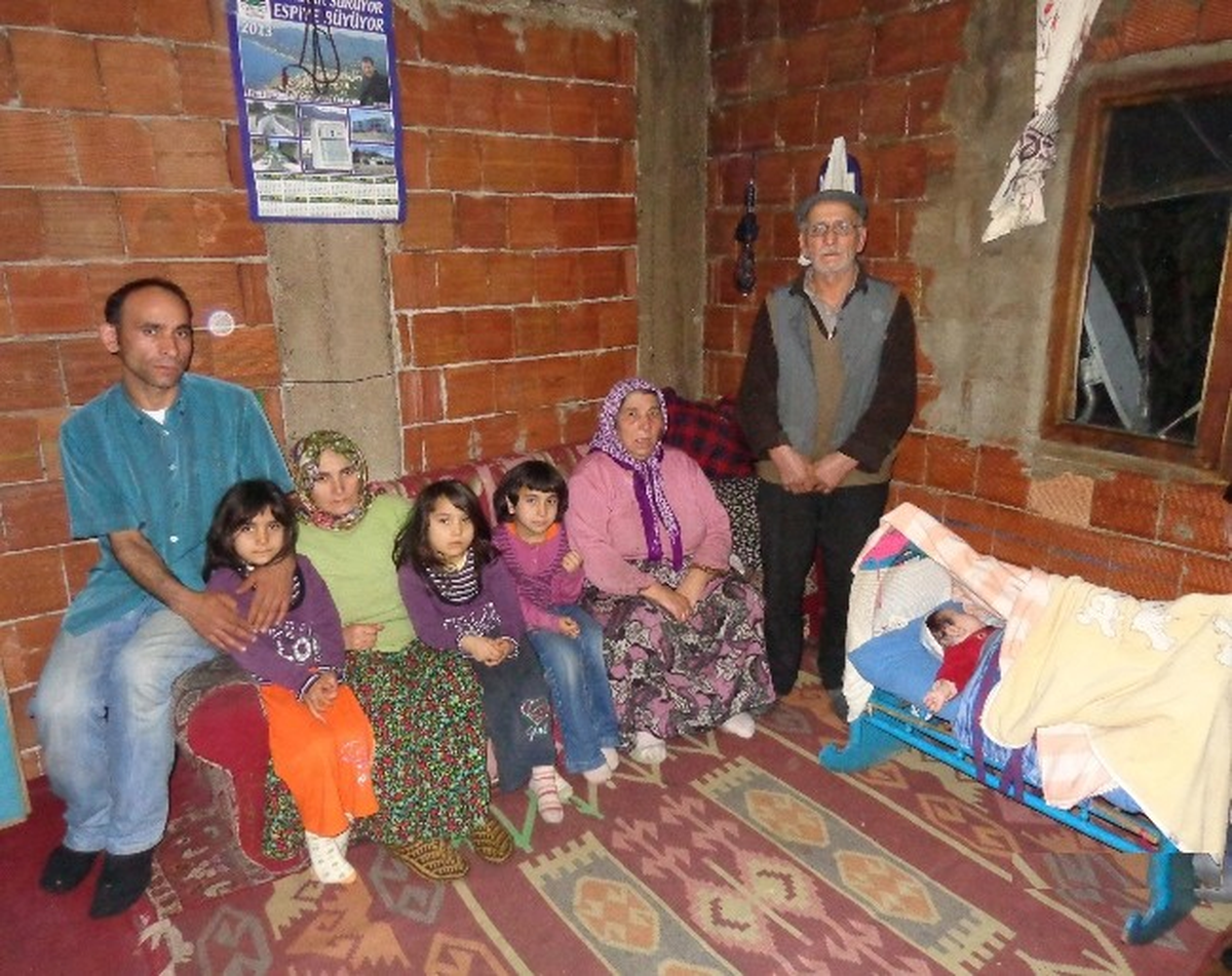 Anne-Kız Aynı Kaderi Paylaşıyor