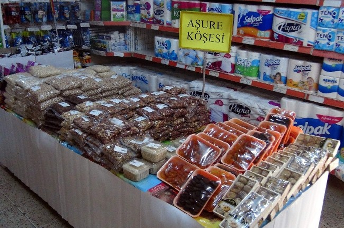 Aşure Malzemeleri Raflarda Yerini Aldı