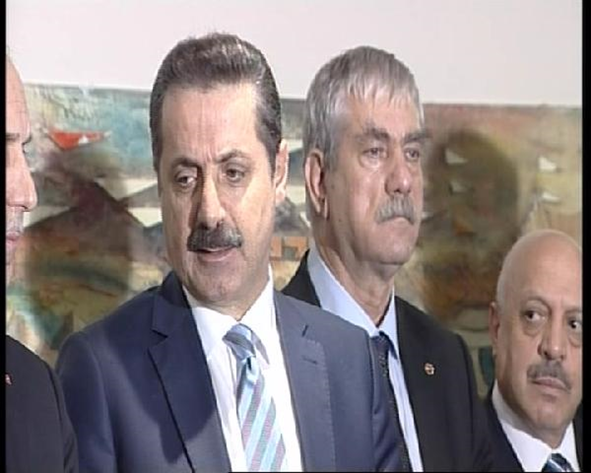 Bakan Çelik : Demokratik Bir Platformda Çalışmalarımız Devam Ediyor