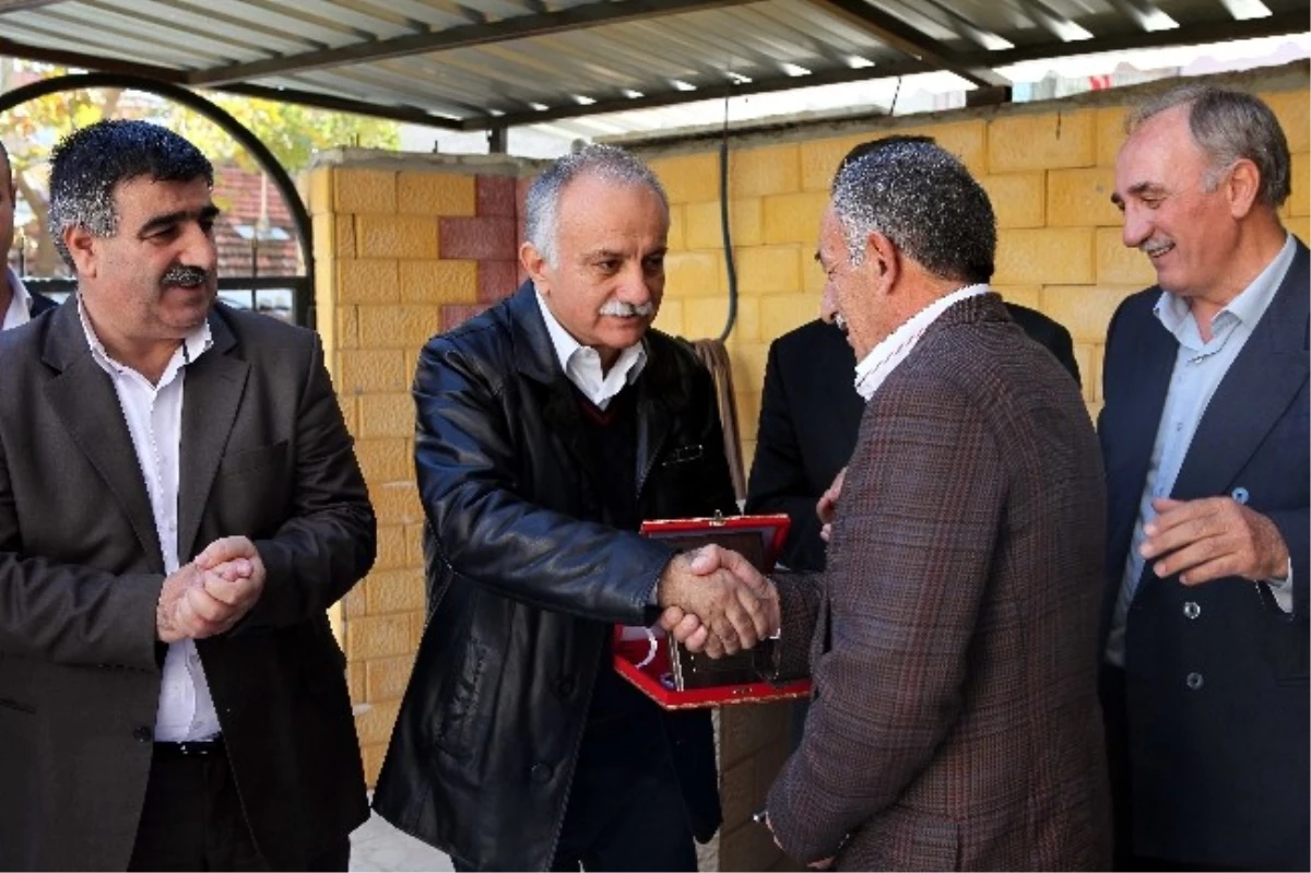 Bayraklı Belediyesi Muhammed Ali Camii\'ni Yeniledi