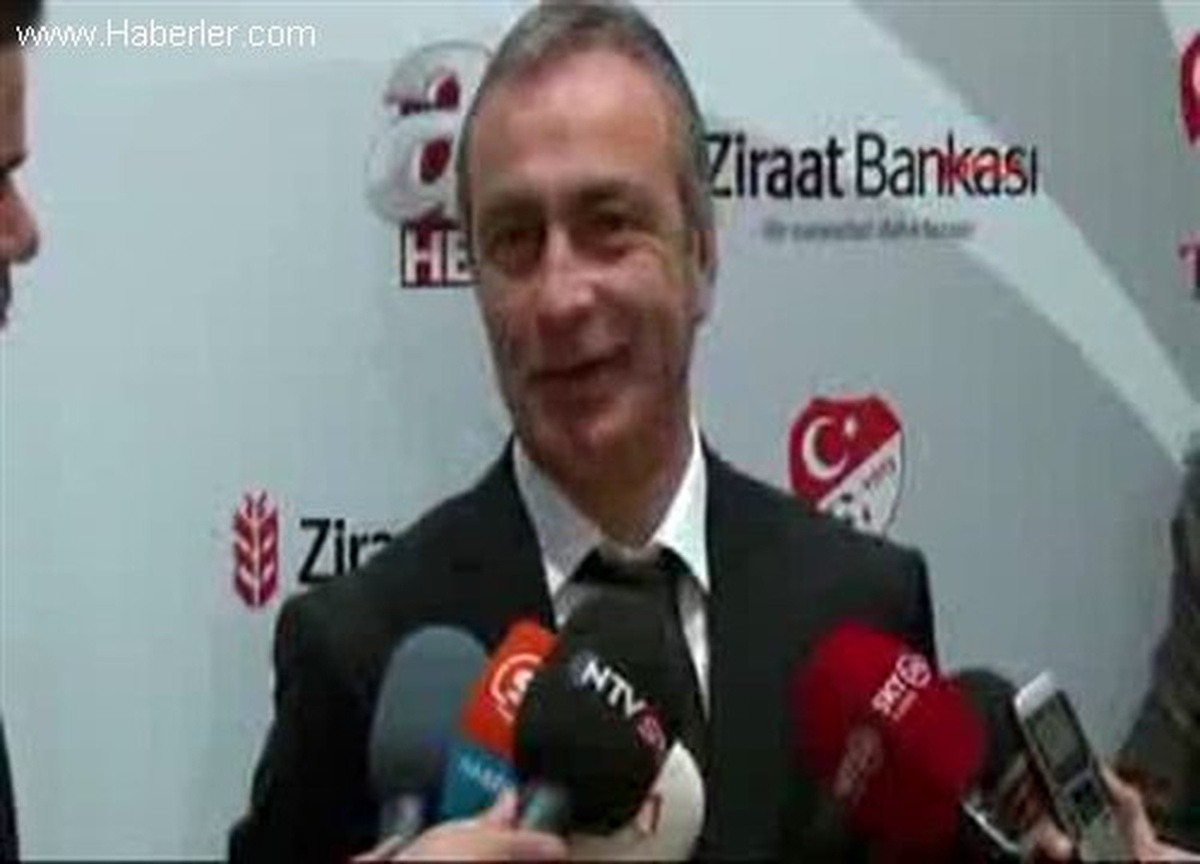 Beşiktaş Futbol Genel Direktörü Özen Kurayı Değerlendirdi ve Transfer Çalışmaları Sorularını...