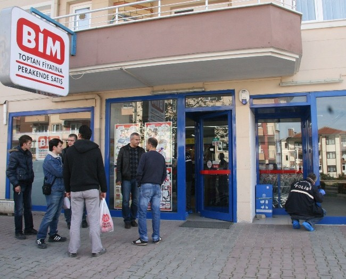 Bursa\'da Kar Maskeli ve Silahlı Soygun