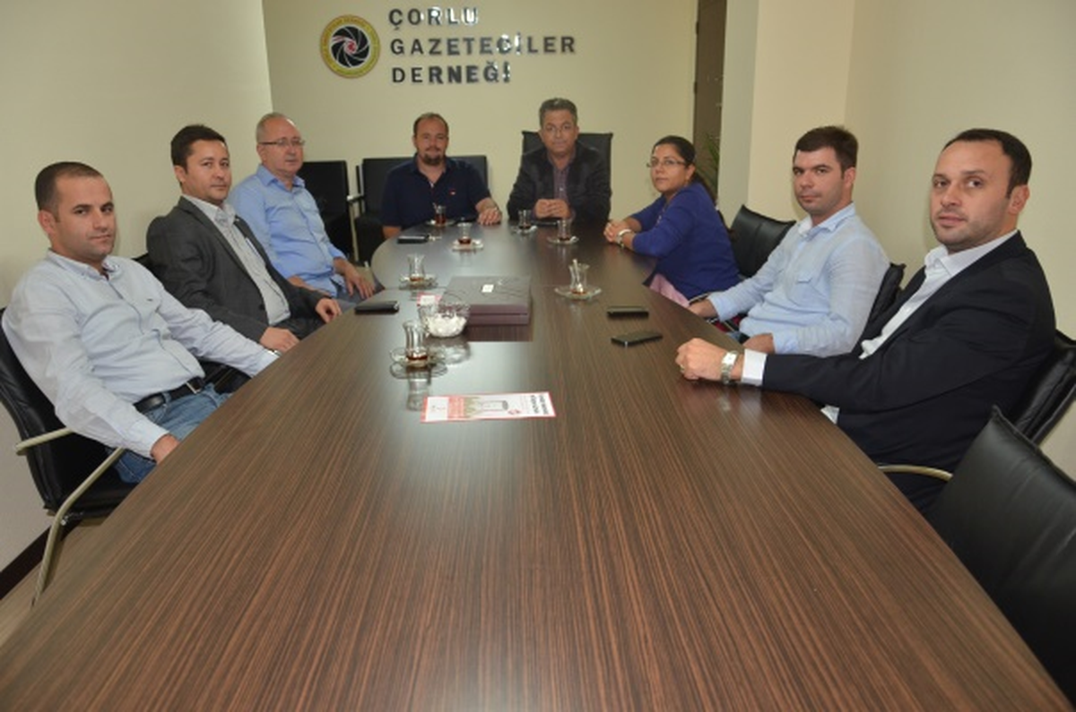 Çorlu SMMMO, Çorlu Gazeteciler Derneğini Ziyaret Etti