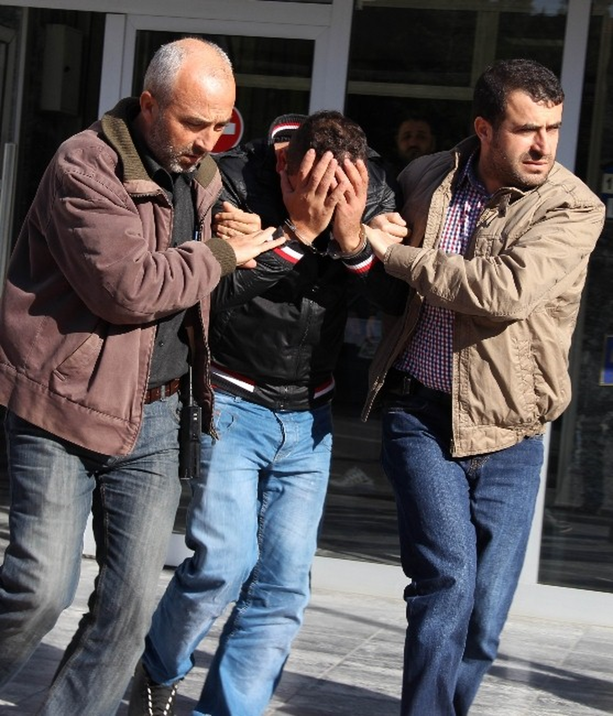 Depodan Fındık Çalan 3 Kişi Yakalandı