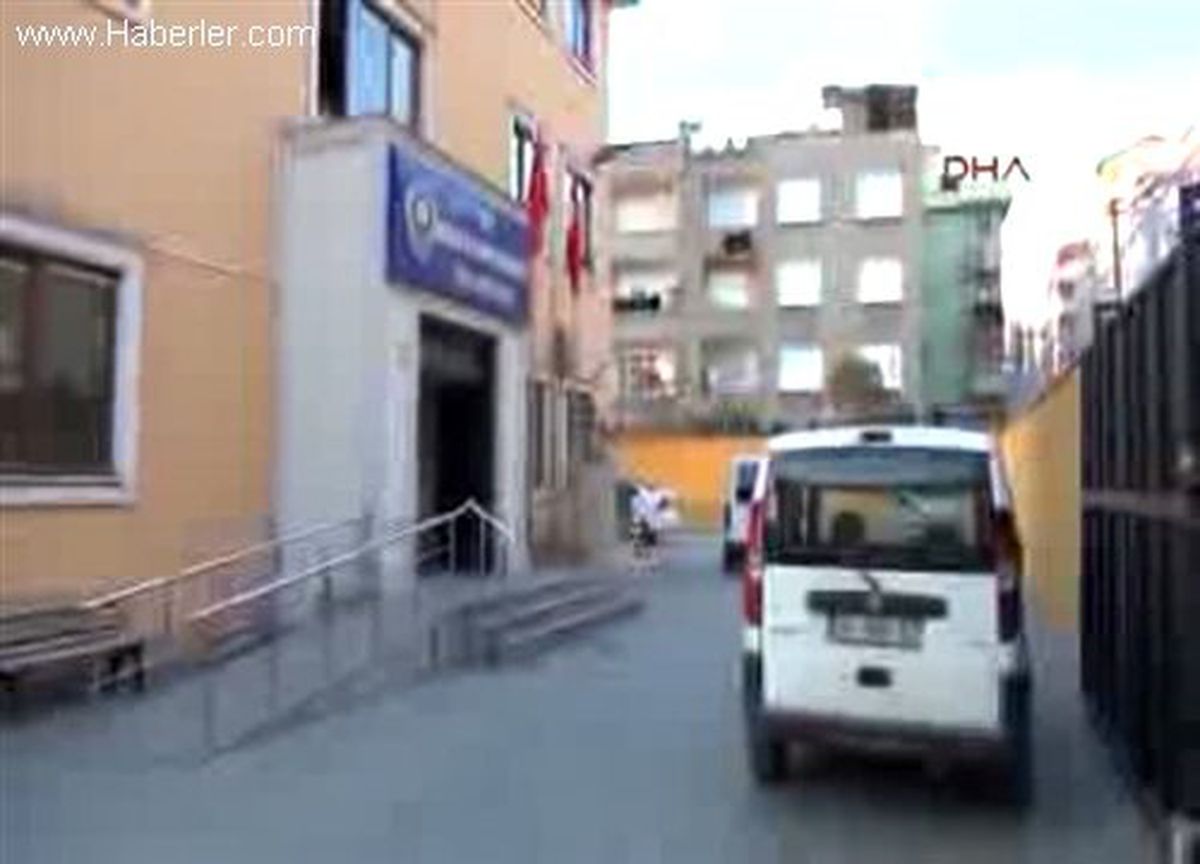 Sokak Ortasında Eniştesini Bıçaklayarak Öldürdü