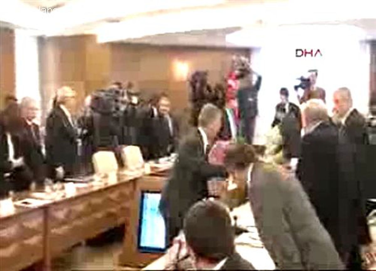 Faruk Çelik : \'Kalksın\' Diyen Yok, Uygulamada Sıkıntı Var