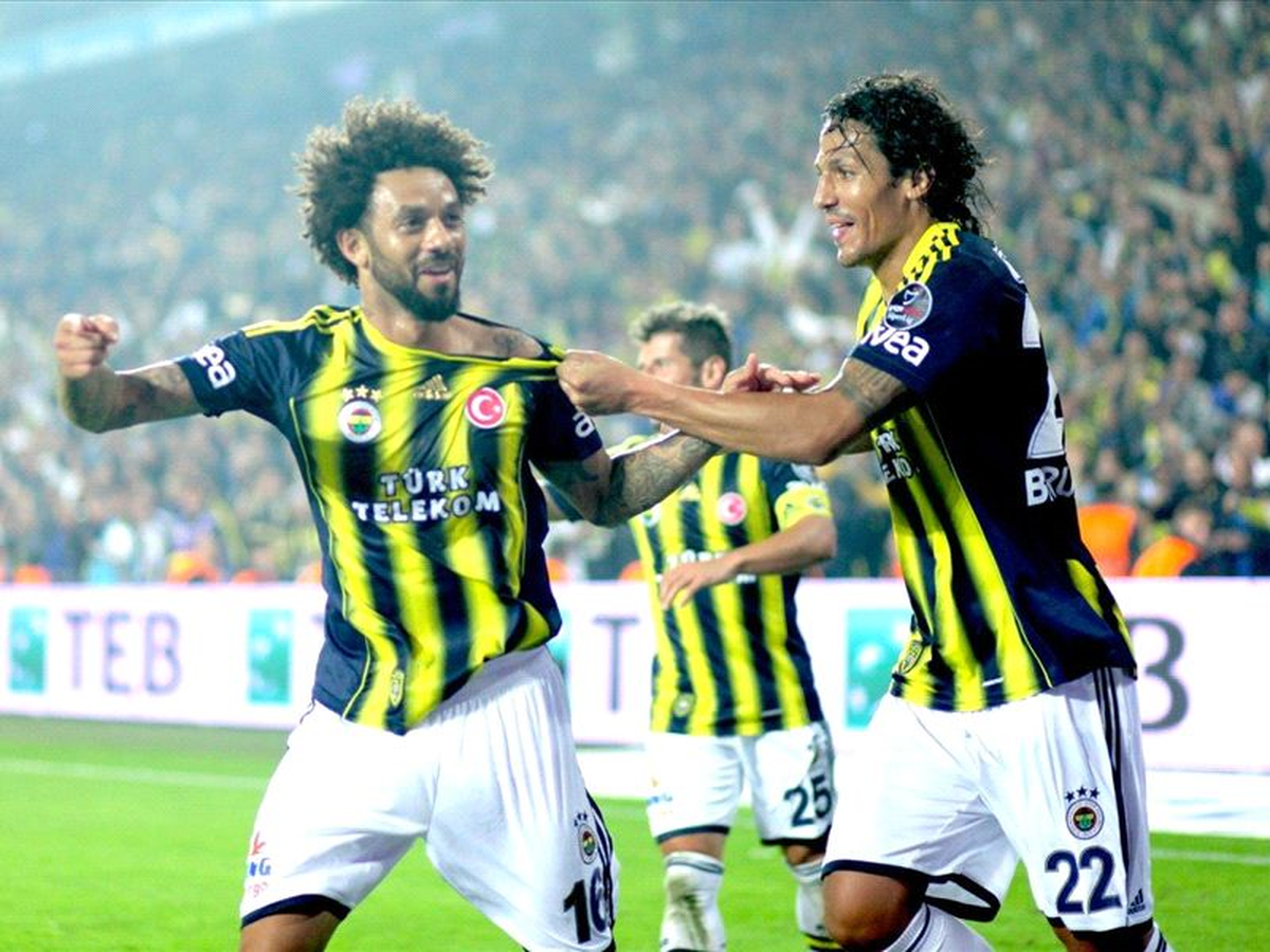 Fenerbahçe'nin Golü Ofsayt Mı Tartışmaları Sürüyor