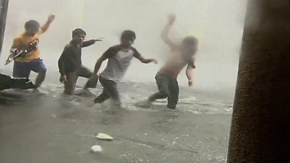 Filipinler\'deki Haiyan Tayfunu
