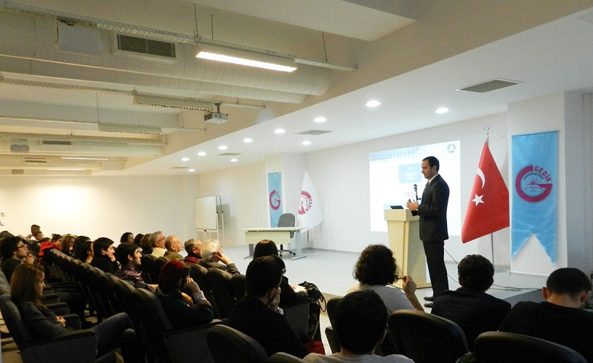 Gedik Üniversitesi\'nde Tasarım Konuşmaları Semineri Yapıldı
