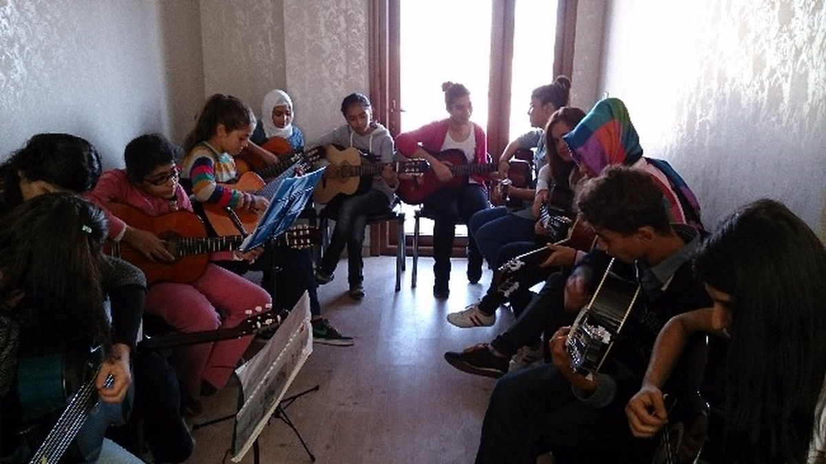 Gençlerden Gençlik Merkezine Yoğun İlgi