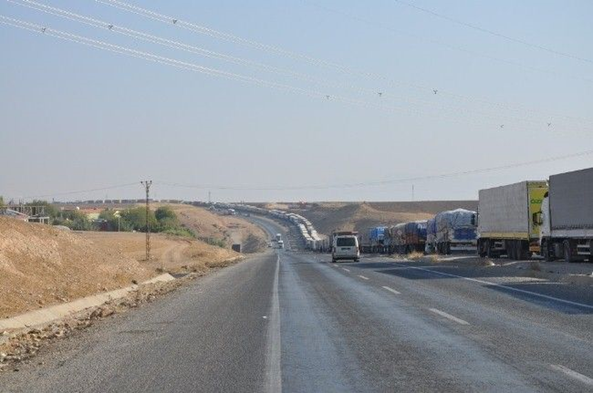 Habur Sınır Kapısındaki Araç Kuyruğu