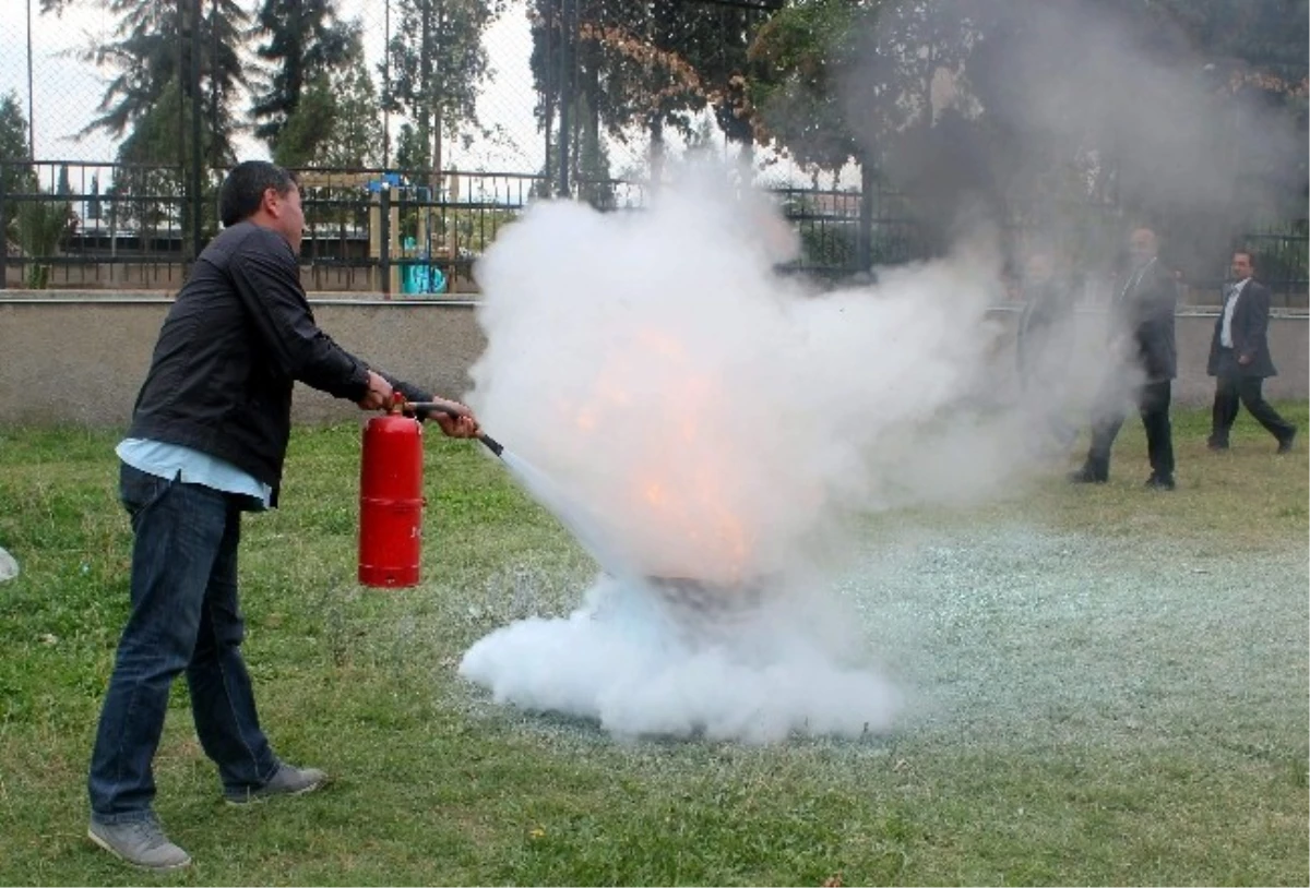 Halk Sağlığı Müdürlüğü Personeline Yangın Eğitimi