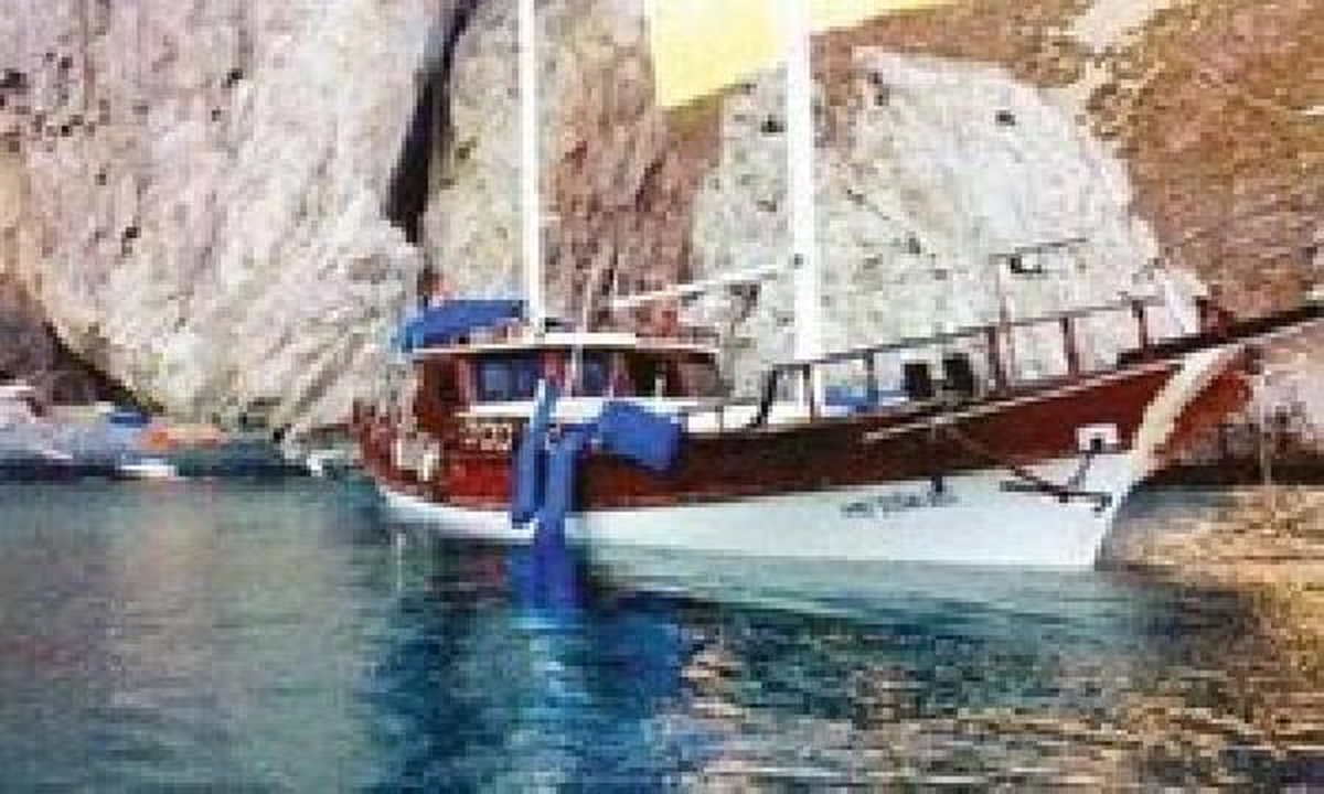 İnsan Kaçakçısı 4 Türk\'e Rodos\'ta Ceza Yağdı