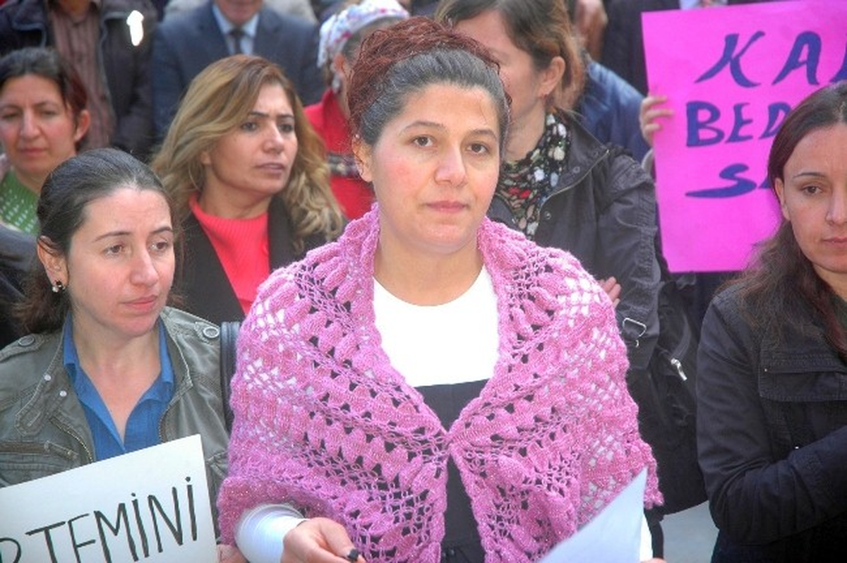 Kadınlar Üniversitedeki Cinsel İstismar Olayını Kınadı