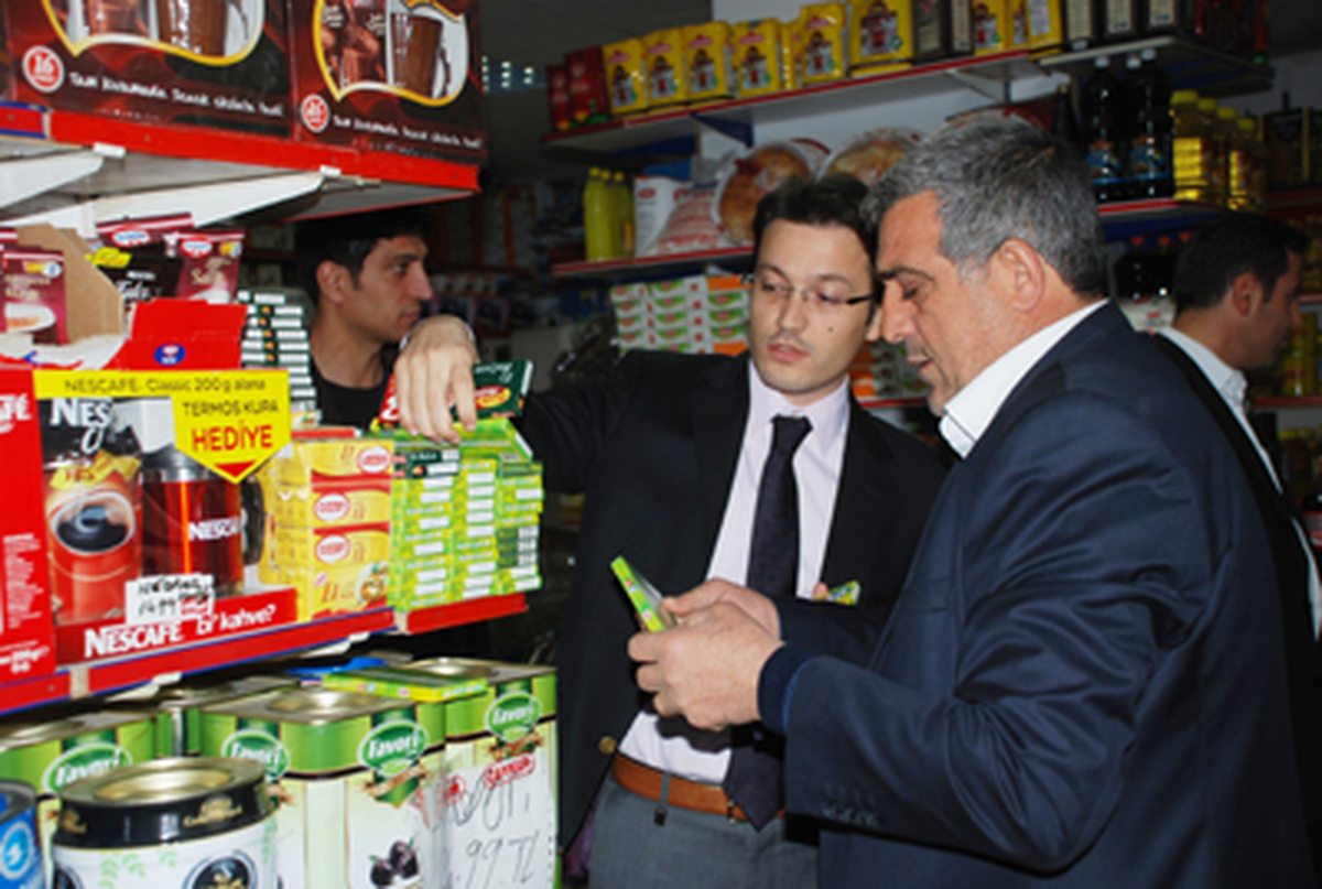 Kaymakam\'dan Esnaflara Hem Ziyaret Hem De Gıda Denetimi
