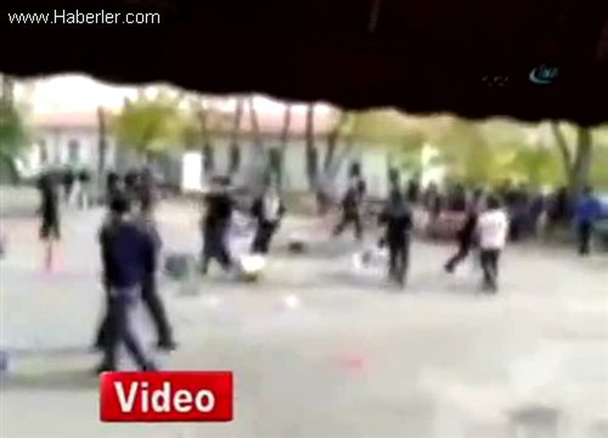Marmara Üniversitesi İletişim Fakültesi Yine Karıştı