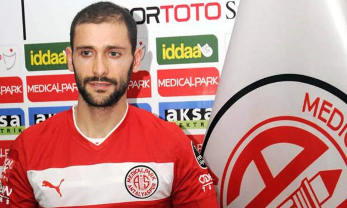 Spor Kulüplerinden Futbolcu Mehmet Sedef\'e Acil Şifa Dileği