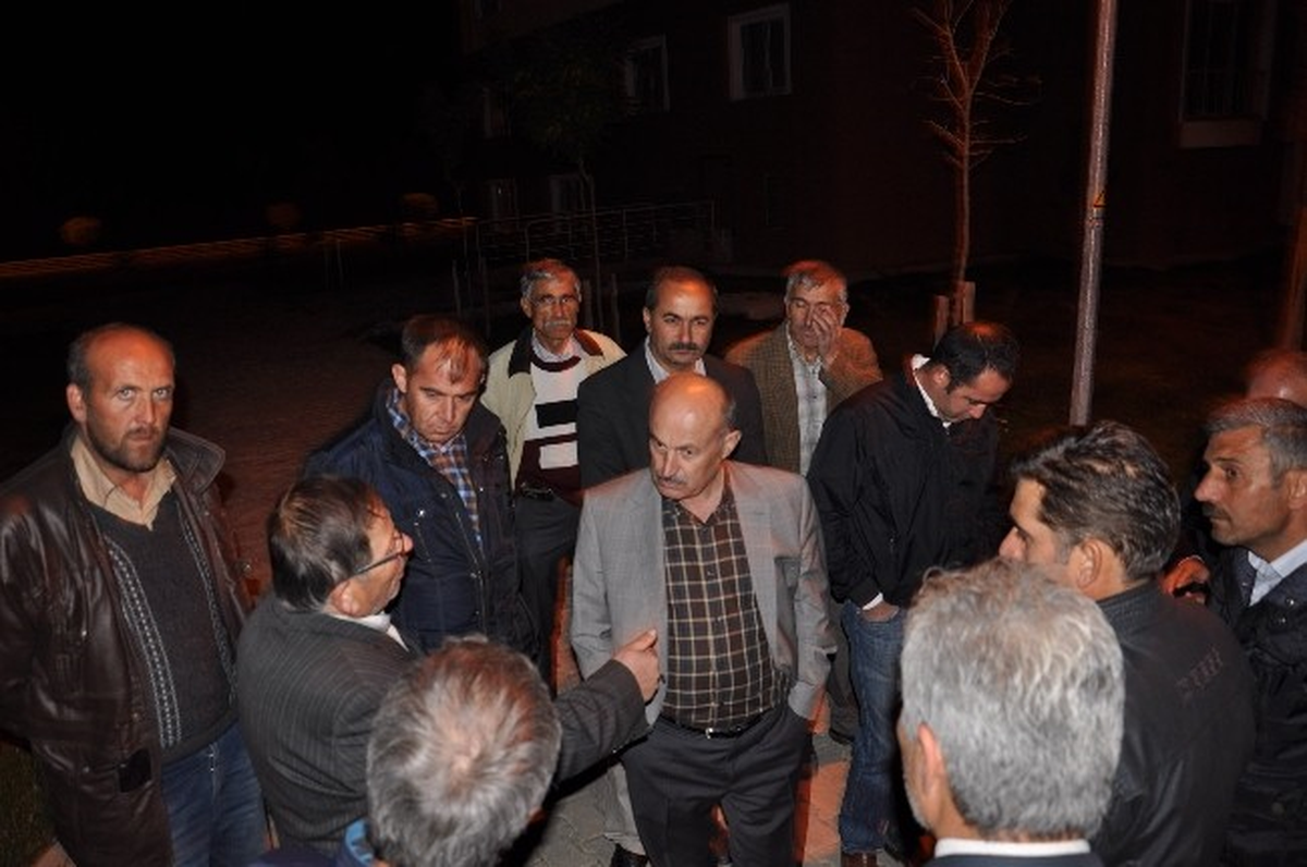 AK Parti\'li Kahveci, TOKİ Konutlarında İncelemelerde Bulundu