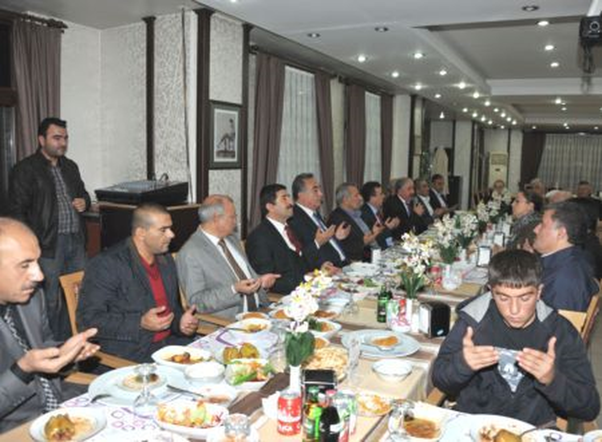 Malatya Belediye Başkanı Çakır, İftar Verdi