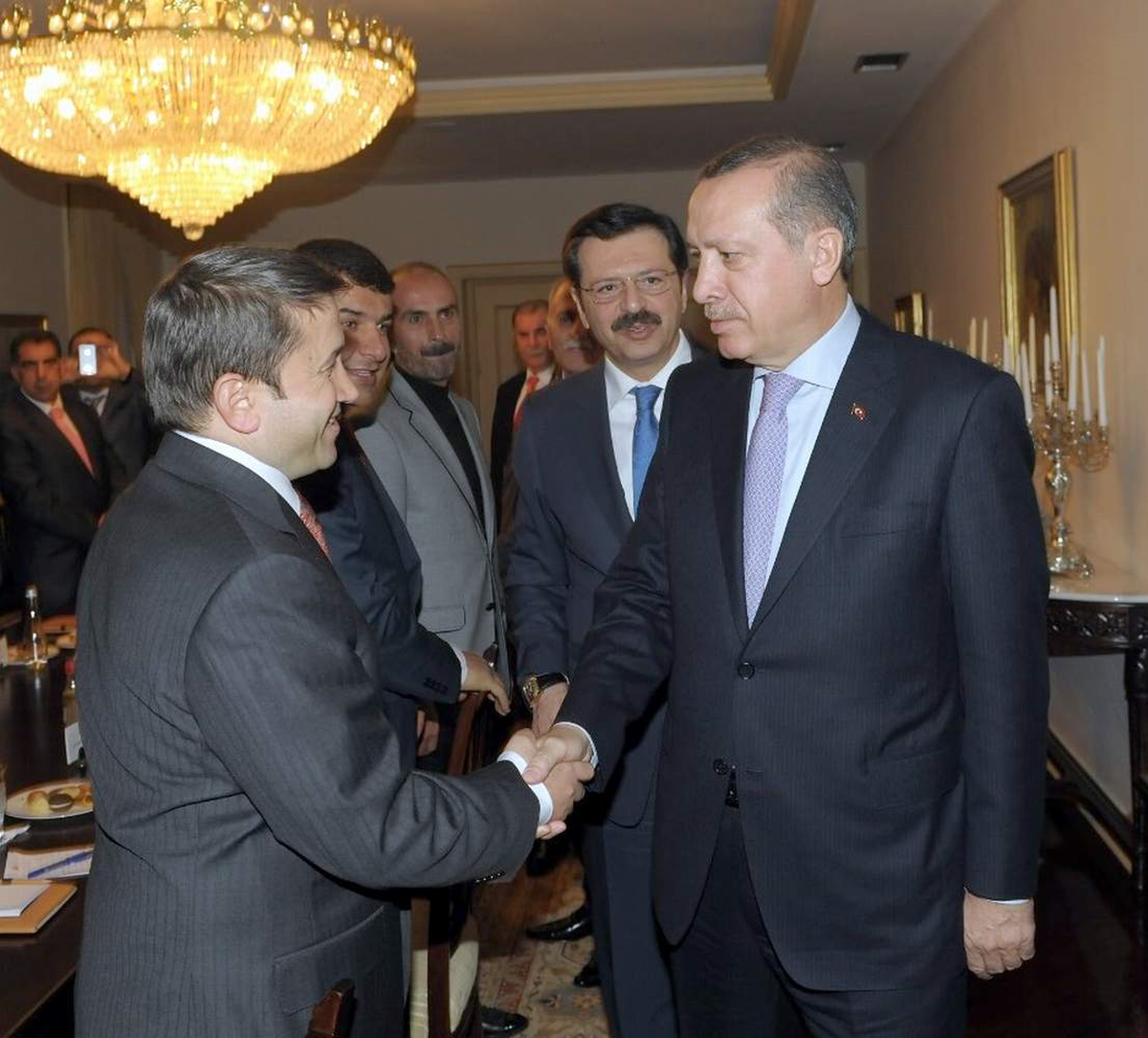 "Vizelerin Kaldırılması İçin Çalışmalara Başladık"