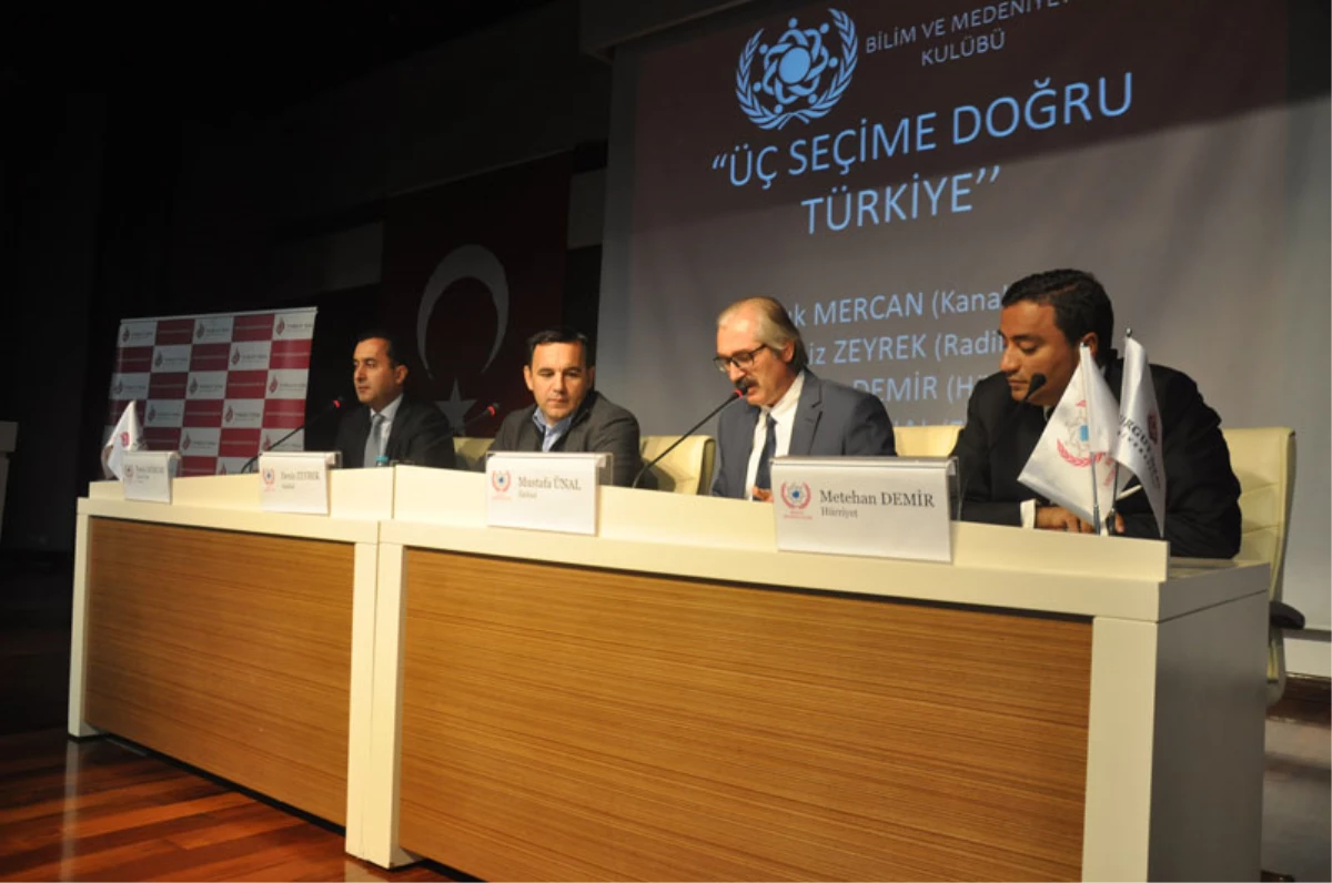 TÖÜ\'de "Üç Seçime Doğru Türkiye" Paneli Yapıldı