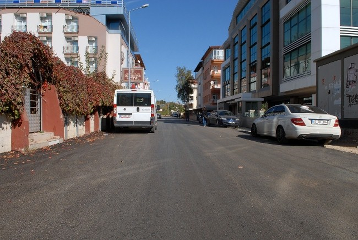 Üç Mahalleye 12 Milyon Liralık Alt Yapı