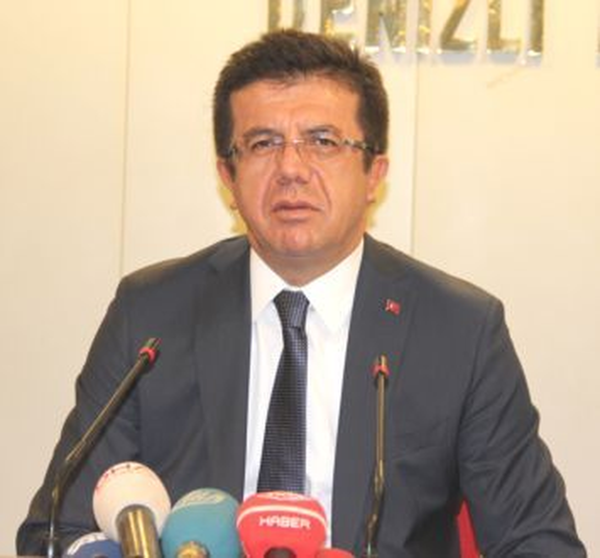 "Herkes Dilediği Her Partiden Aday Adayı Olabiliyor"