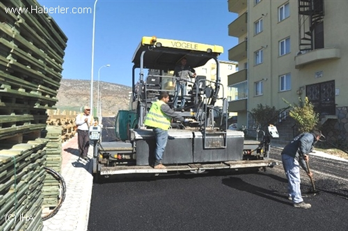 4 Eylül Mahallesi\'ne Asfalt