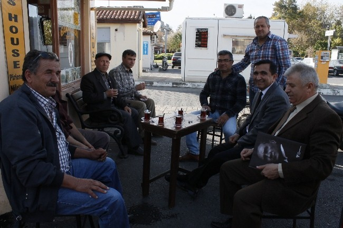 AK Parti\'li Osman Baştezi, Taksicileri Dinledi